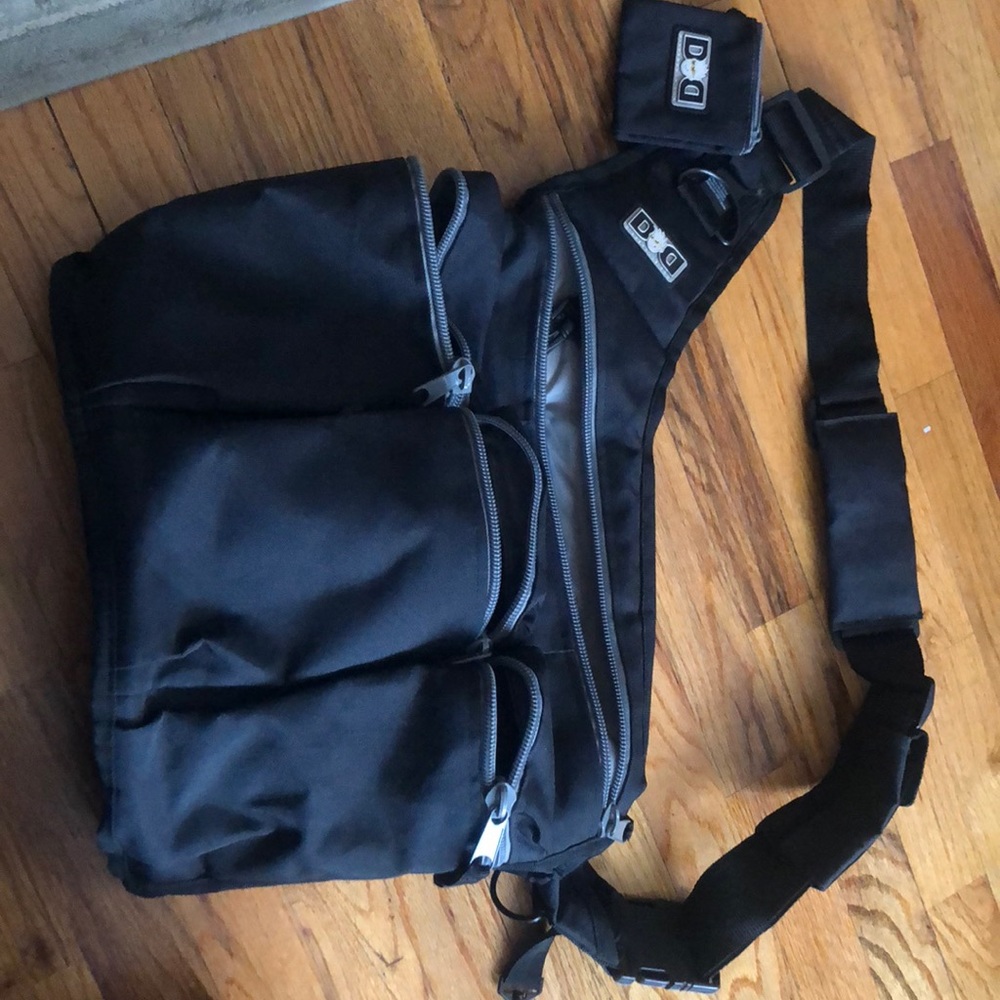 Diaper Dude Crossbody Diaper Bag .. Black NWOT